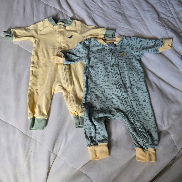 Teach Leanbh Zip Footie Pajamas 3–6M Set of 2 – Neutral, Soft Cotton - Picture 1 of 9